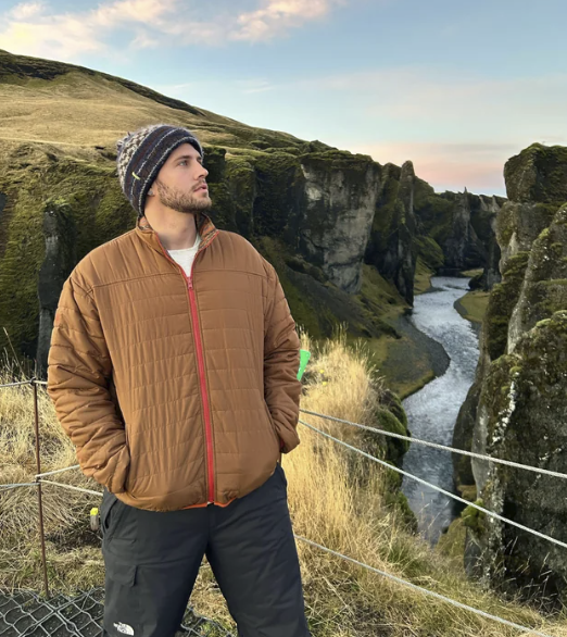 <em>Jesús Alberto L.</em>